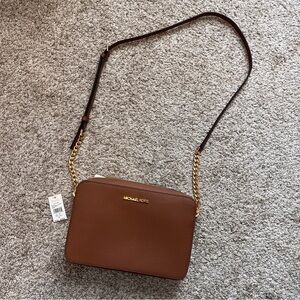 Michael Kors // Large Saffiano Crossbody